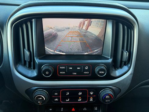 Used 2016 GMC Canyon SLT w/ Driver Alert Package image 26