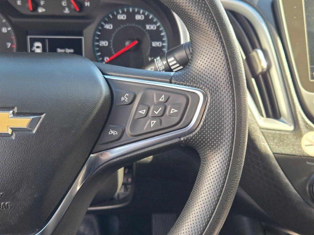 Used 2024 Chevrolet Malibu LT FWD image 30