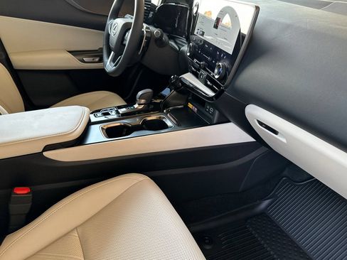 Certified 2026 Lexus NX 350h FWD w/ Accessory Package (2T) image 19
