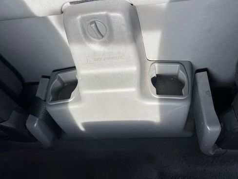 Used 2011 Ford Ranger XLT image 12