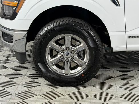 Used 2025 Ford F150 XLT w/ Equipment Group 301A Standard image 12