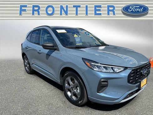 Certified 2023 Ford Escape ST-Line w/ Tech Pack #1 AWD/4WD image 8