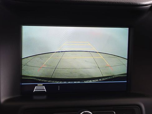 Used 2018 GMC Terrain SLE FWD image 9