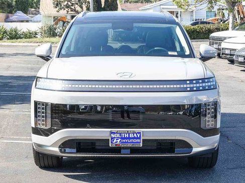 New 2026 Hyundai Ioniq 9 Calligraphy AWD/4WD image 2