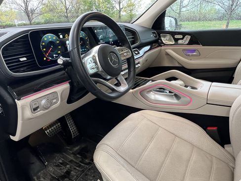 Certified 2022 Mercedes-Benz GLS 450 4MATIC image 17