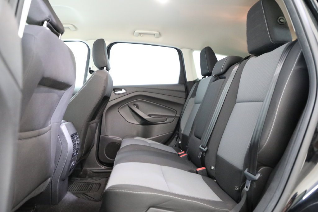 Used 2018 Ford Escape SE w/ SE Sync 3 Package AWD/4WD image 12