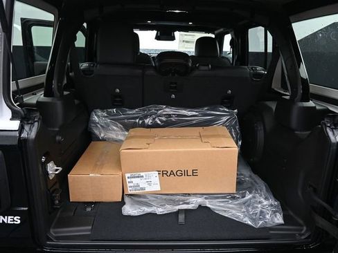 New 2026 Jeep Wrangler Unlimited Rubicon image 33