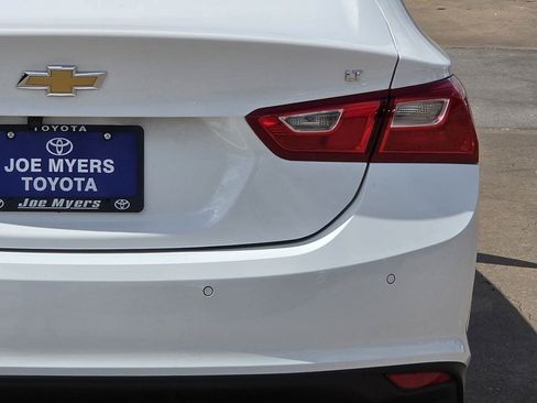 Used 2025 Chevrolet Malibu LT FWD image 9