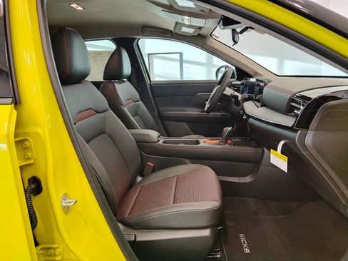 New 2026 Nissan Kicks SR w/ Cold Weather Package image 16