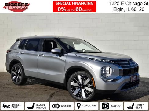 New 2025 Mitsubishi Outlander SE image 1