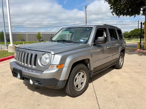 Used 2016 Jeep Patriot Sport w/ Power Value Group FWD image 9