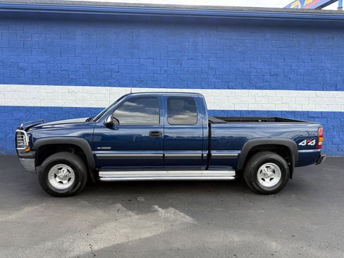 Used 2002 Chevrolet Silverado 2500 LT w/ Snow Plow Prep Pkg image 13