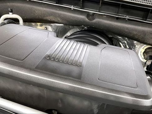 Used 2023 GMC Yukon SLT image 34