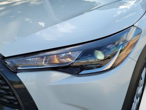 Certified 2025 Toyota Corolla Cross L FWD image 22