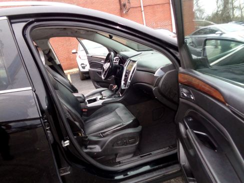 Used 2014 Cadillac SRX Luxury w/ Driver Awareness Package image 16