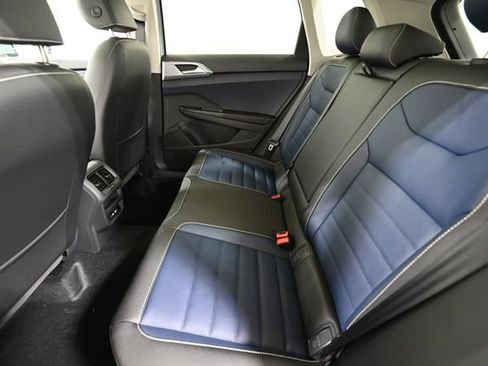 New 2026 Volkswagen Taos SEL AWD/4WD image 9