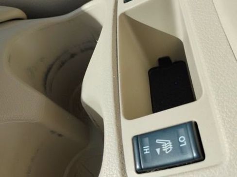 Used 2014 Nissan Rogue SL image 17