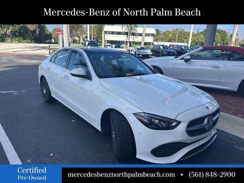 Used 2022 Mercedes-Benz C 300 4MATIC Sedan image 3