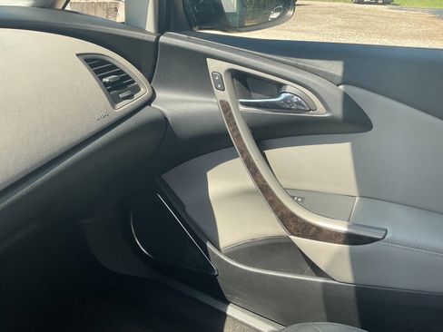 Used 2014 Buick Verano FWD image 14