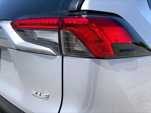 Used 2022 Toyota RAV4 XLE Premium FWD image 30