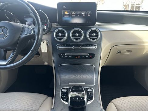 Used 2017 Mercedes-Benz GLC 300 4MATIC image 13