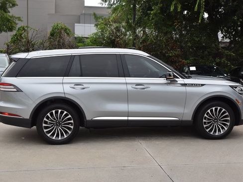 Used 2023 Lincoln Aviator Reserve w/ Equipment Group 201A AWD/4WD image 6