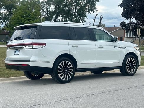Used 2024 Lincoln Navigator Black Label AWD/4WD image 9