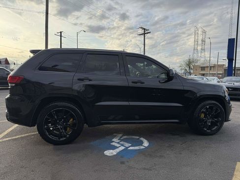 Used 2012 Jeep Grand Cherokee SRT8 w/ Luxury Group II image 4
