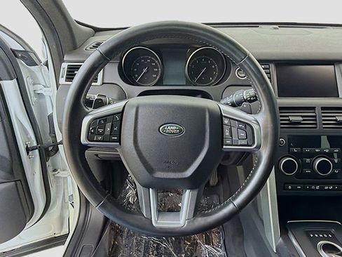 Used 2018 Land Rover Discovery Sport HSE AWD/4WD image 34