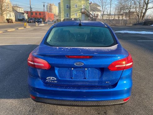 Used 2018 Ford Focus SE image 6