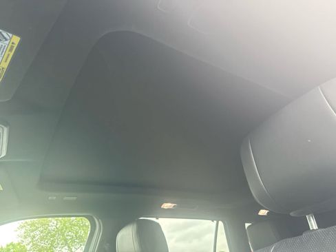 Used 2024 Toyota Sequoia Platinum AWD/4WD image 9