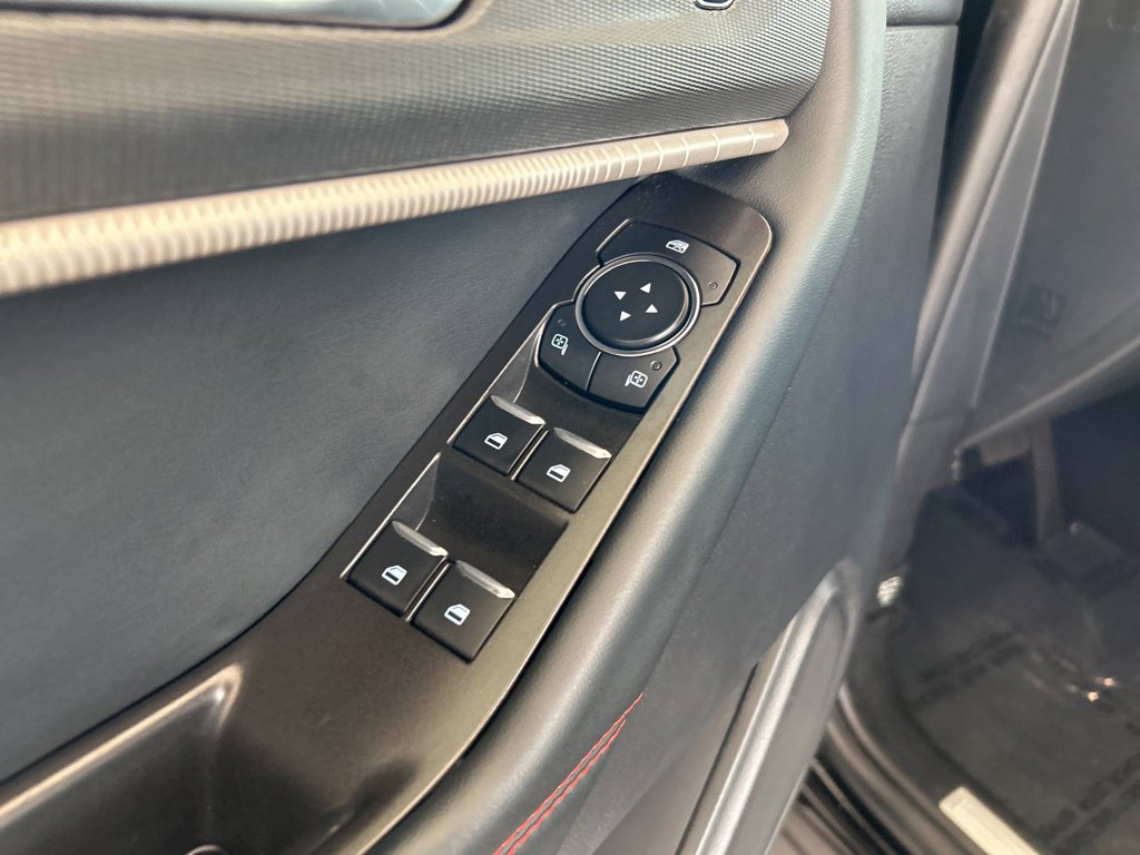 Used 2025 Ford Explorer ST-Line AWD/4WD image 40
