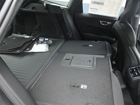 New 2026 Volvo XC60 B5 Ultra w/ Protection Package Premier image 27