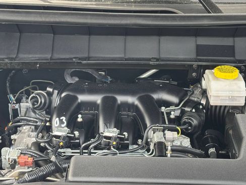 Used 2025 Nissan Pathfinder SV FWD image 26