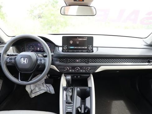 Certified 2023 Honda Accord LX image 11