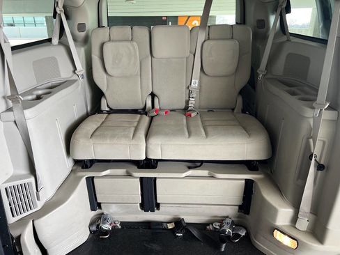 Used 2014 Dodge Grand Caravan SE w/ Quick Order Package 29E SE image 15