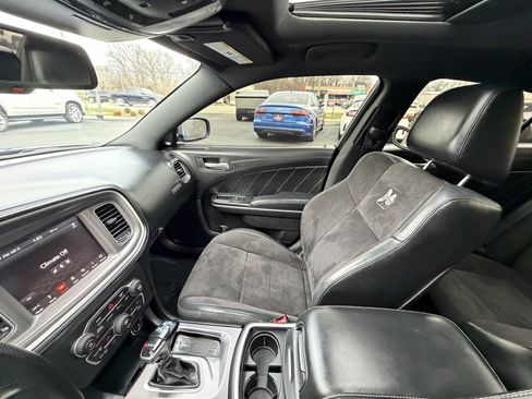 Used 2019 Dodge Charger Scat Pack w/ Plus Group image 26