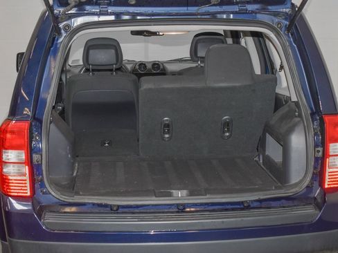 Used 2016 Jeep Patriot Latitude image 20