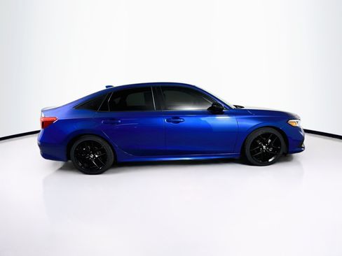 Used 2024 Honda Civic Sport image 2