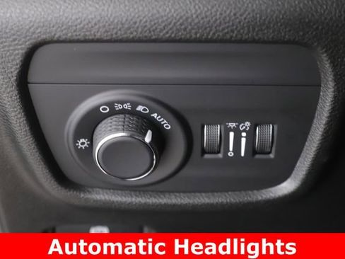 Used 2024 Jeep Grand Cherokee L Laredo w/ Luxury Tech Group I image 19