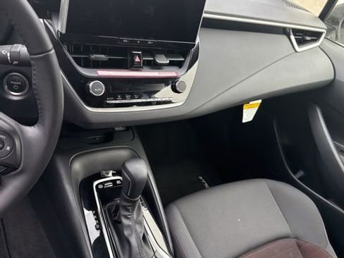 Used 2026 Toyota Corolla SE w/ SE Premium Package FWD image 10