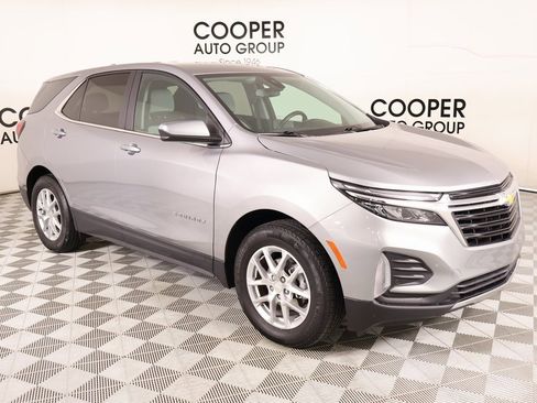 Used 2024 Chevrolet Equinox LT image 1