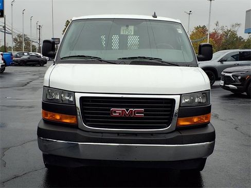 Used 2024 GMC Savana 2500 w/ Driver Convenience Package image 19