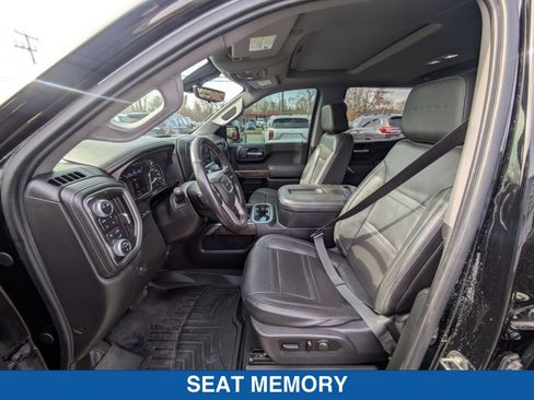 Used 2020 GMC Sierra 1500 Denali w/ Denali Ultimate Package AWD/4WD image 28