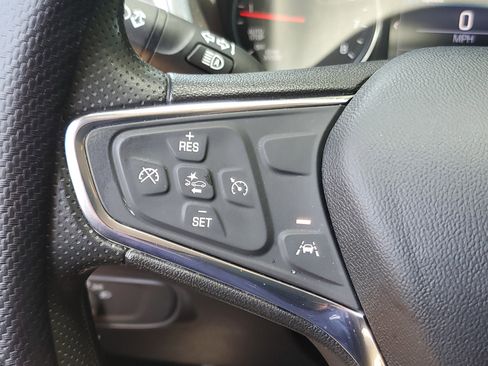 Used 2020 Chevrolet Equinox LT image 22