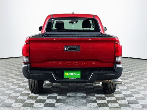 Used 2019 Toyota Tacoma SR image 8