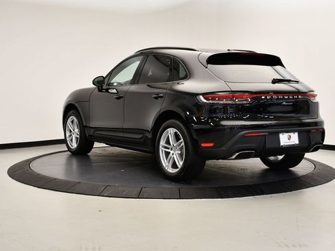 Certified 2025 Porsche Macan AWD/4WD image 3