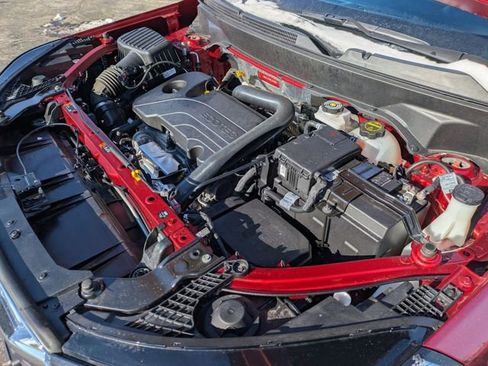 Used 2024 GMC Terrain SLE w/ Driver Convenience Package image 37