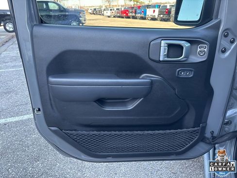 Used 2023 Jeep Wrangler Unlimited Sport image 58