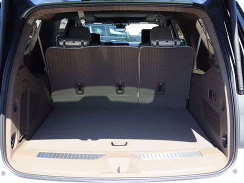 New 2026 GMC Yukon XL Denali w/ Denali Reserve Package image 24